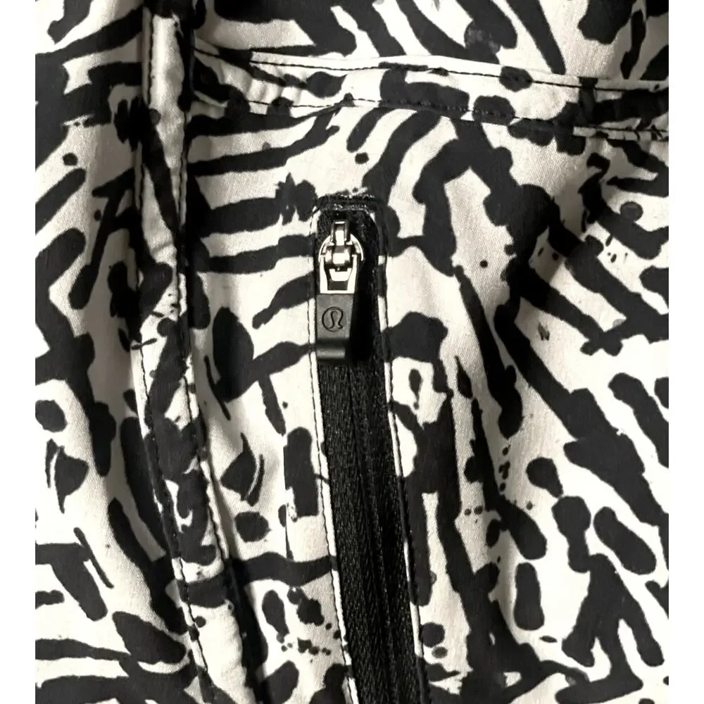 Lululemon Tracker Short III *4-way Stretch